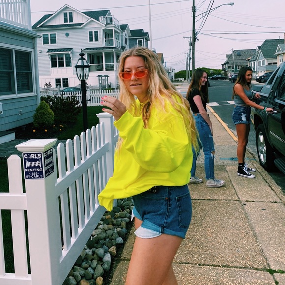 Meet your Posher, Sam - Picture 1 of 1